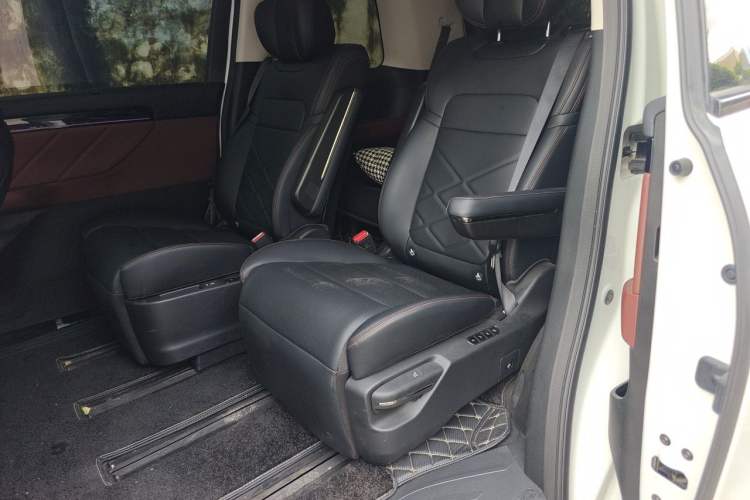 Used GAC Trumpchi E8 New Energy 2024 150km MAX Left Rear Seat