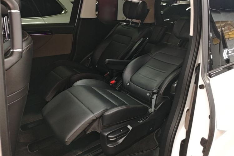 Used GAC Trumpchi E8 New Energy 2024 150km MAX Left Rear Seat