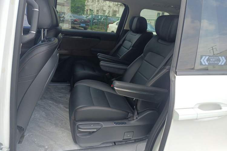 Used GAC Trumpchi E8 New Energy 2024 150km MAX Left Rear Seat