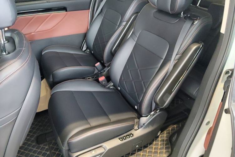 Used GAC Trumpchi E8 New Energy 2024 150km MAX+ Left Rear Seat