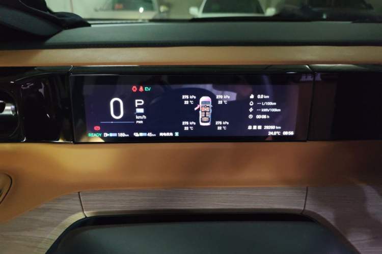 Used GAC Trumpchi E8 New Energy 2024 150km MAX Odometer Close Up
