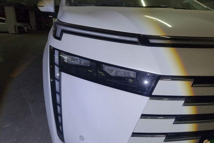 Used GAC Trumpchi E8 New Energy 2024 150km MAX+ Right Front Headlight
