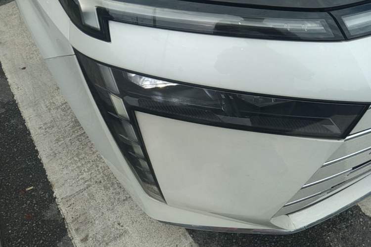 Used GAC Trumpchi E8 New Energy 2024 150km MAX Right Front Headlight