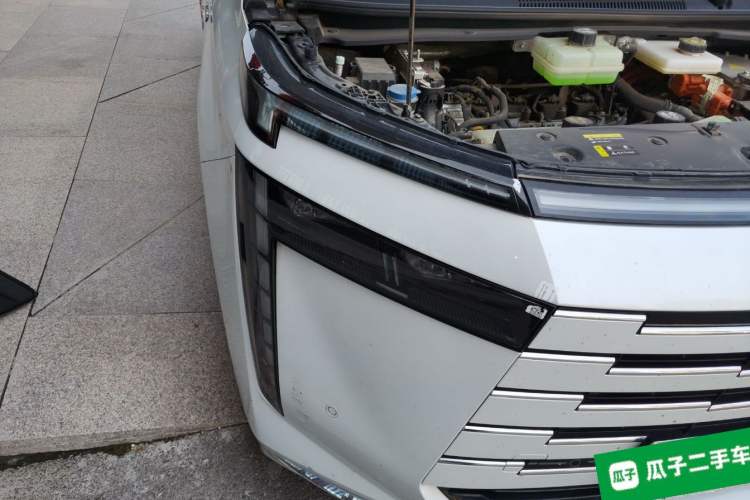 Used GAC Trumpchi E8 New Energy 2024 150km MAX+ Right Front Headlight