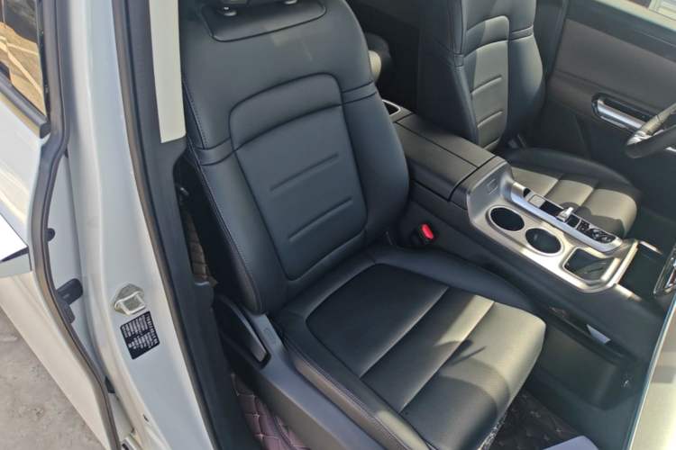 Used GAC Trumpchi E8 New Energy 2024 150km PRO Right Front Seat