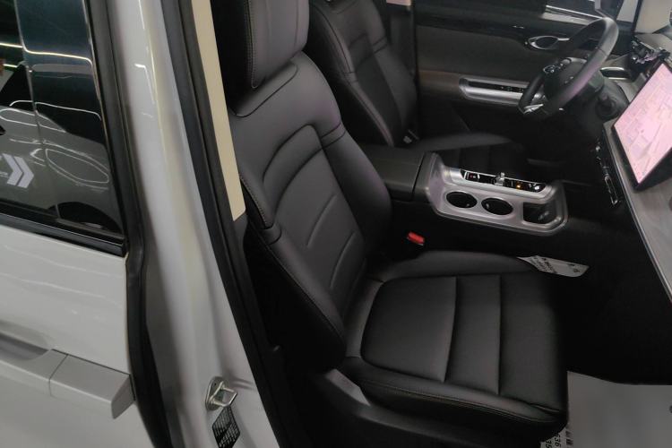 Used GAC Trumpchi E8 New Energy 2024 150km Longteng Starry Night Edition Right Front Seat