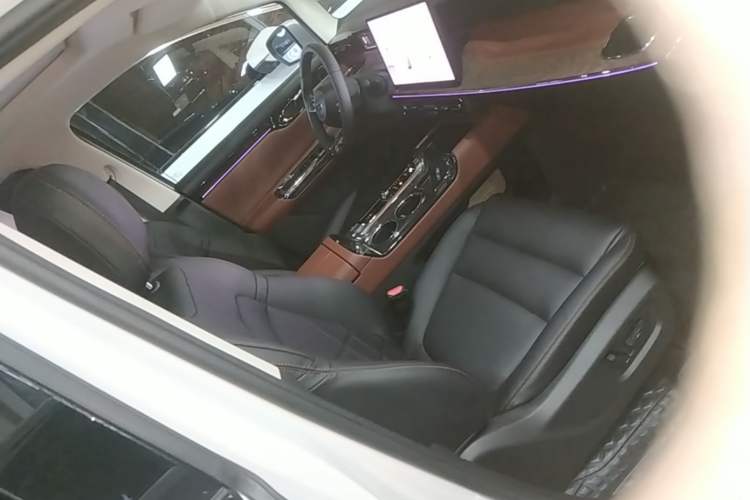Used GAC Trumpchi E8 New Energy 2024 150km MAX+ Right Front Seat
