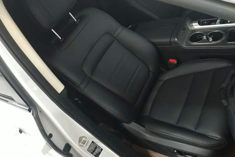 Used GAC Trumpchi E8 New Energy 2024 150km MAX Right Front Seat
