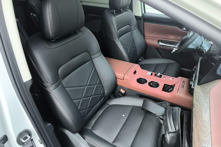 Used GAC Trumpchi E8 New Energy 2024 150km MAX+ Right Front Seat
