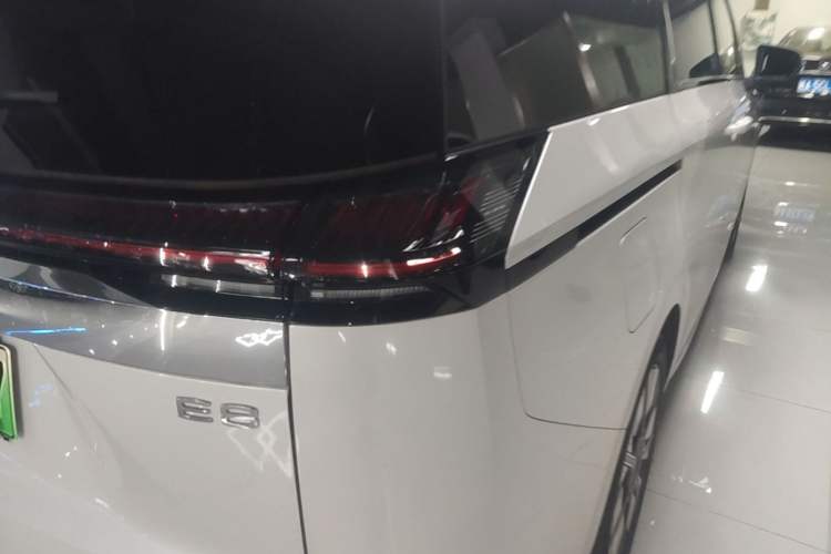 Used GAC Trumpchi E8 New Energy 2024 150km Dragon Roar Starry Night+ Right Rear Taillight