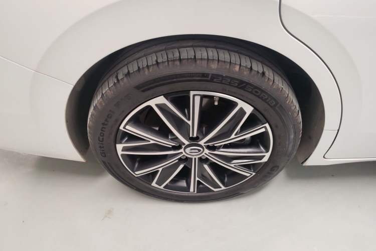 Used GAC Trumpchi E8 New Energy 2024 150km MAX Right Rear Wheel Hub