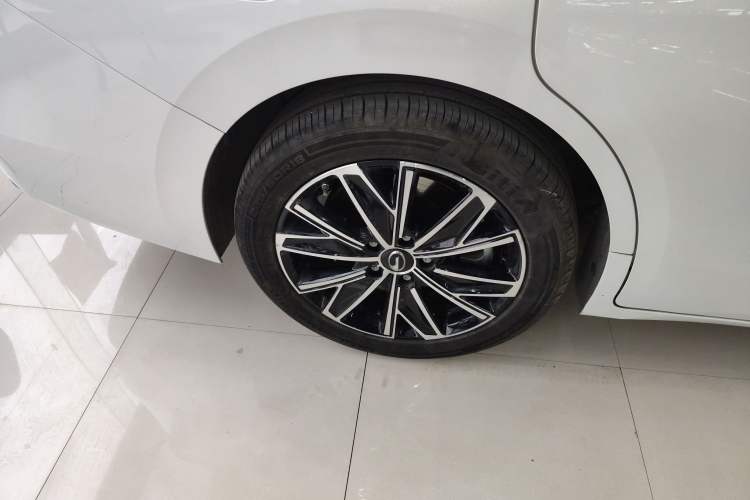 Used GAC Trumpchi E8 New Energy 2024 150km MAX Right Rear Wheel Hub