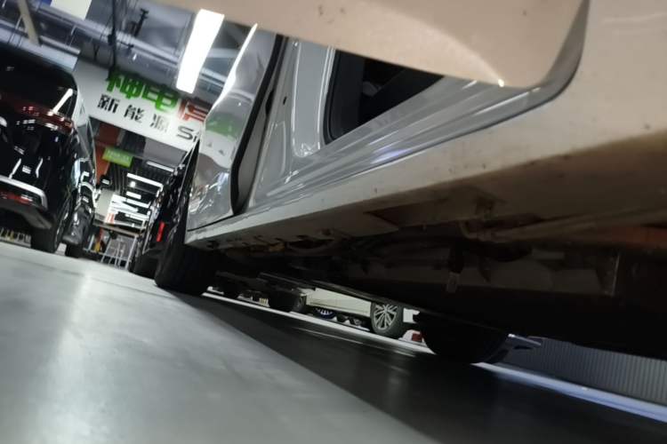 Used GAC Trumpchi E8 New Energy 2024 150km PRO Right Side Sill