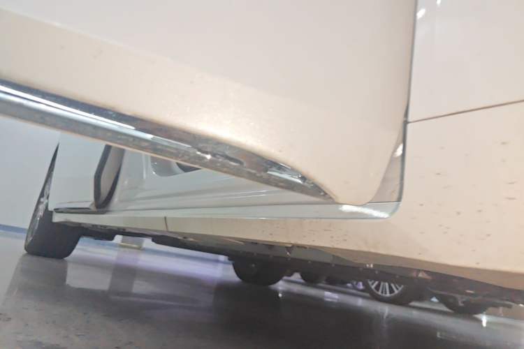 Used GAC Trumpchi E8 New Energy 2024 150km MAX+ Right Side Sill