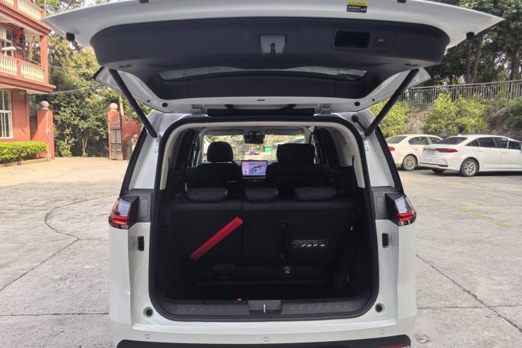 Used GAC Trumpchi E8 New Energy 2024 150km MAX+ Trunk