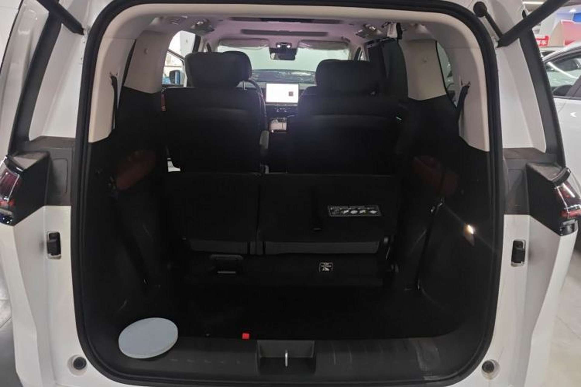 Used GAC Trumpchi E8 New Energy 2024 150km MAX+ Trunk