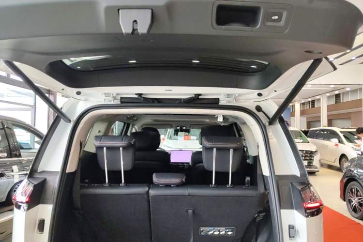 Used GAC Trumpchi E8 New Energy 2024 150km MAX+ Trunk