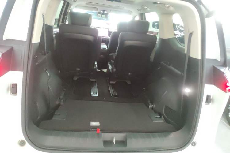 Used GAC Trumpchi E8 New Energy 2024 150km MAX Trunk