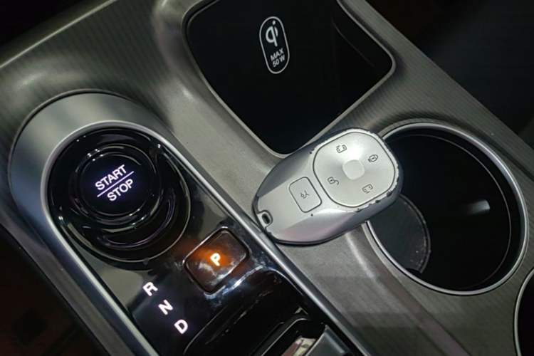 Used GAC Trumpchi E8 New Energy 2024 150km MAX Vehicle Key