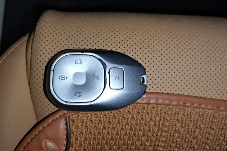 Used GAC Trumpchi E8 New Energy 2024 150km MAX Vehicle Key