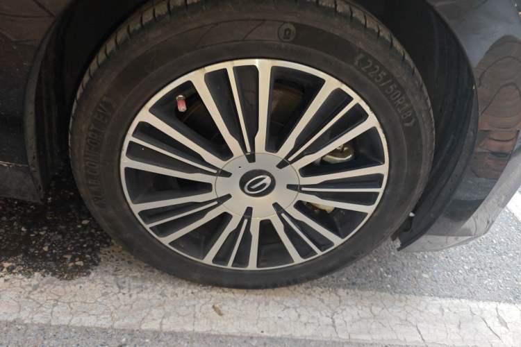 Used GAC Trumpchi E8 New Energy 2025 150km PRO+ Right Front Wheel Hub