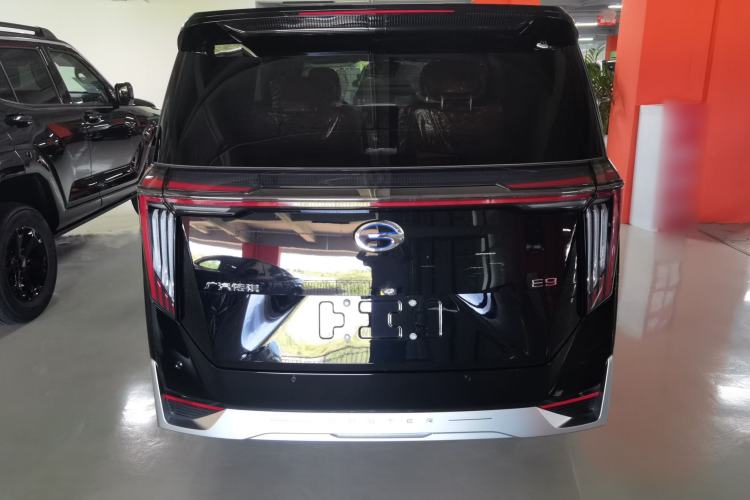 Used GAC Trumpchi E9 2025 E9 Superfast Charging Deluxe Edition Exterior 5