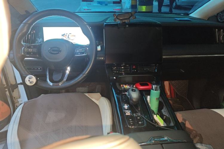 Used GAC Trumpchi E9 2023 E9 Master Model Center Console