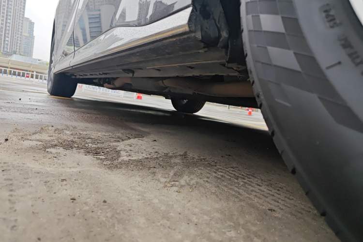 Used GAC Trumpchi E9 2023 E9 PRO Chassis Rear Left