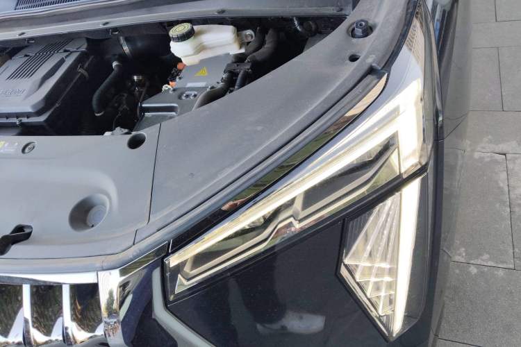 Used GAC Trumpchi E9 2023 E9 Master Model Engine Bay Left