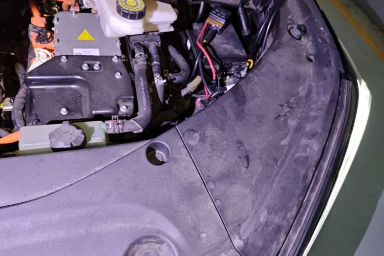 Used GAC Trumpchi E9 2023 E9 Championship Edition Engine Bay Left