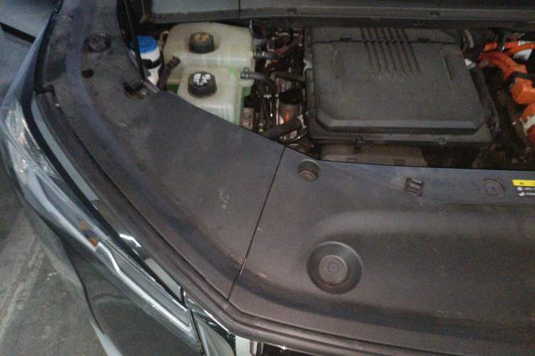 Used GAC Trumpchi E9 2023 E9 Championship Edition Engine Bay Right