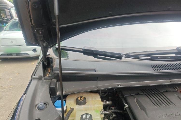 Used GAC Trumpchi E9 2023 E9 Championship Edition Engine Bay Right