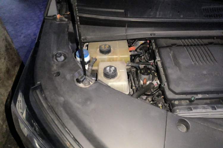 Used GAC Trumpchi E9 2023 E9 Master Model Engine Bay Right