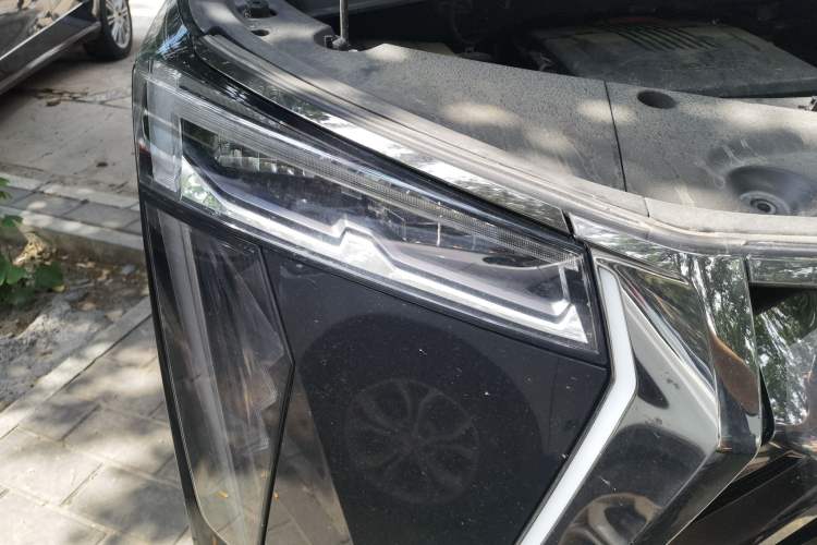 Used GAC Trumpchi E9 2023 E9 Master Model Engine Bay Right