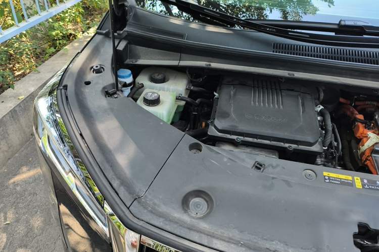 Used GAC Trumpchi E9 2023 E9 Championship Edition Engine Bay Right