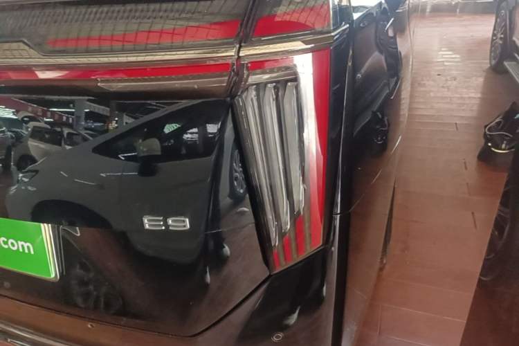 Used GAC Trumpchi E9 2023 E9 MAX Exterior 3