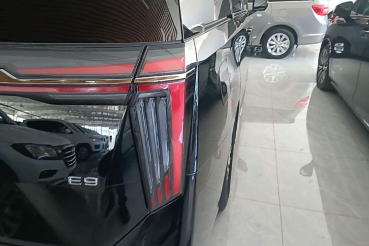 Used GAC Trumpchi E9 2023 E9 PRO Exterior 3