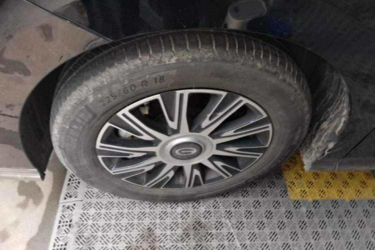 Used GAC Trumpchi E9 2023 E9 MAX Exterior 4