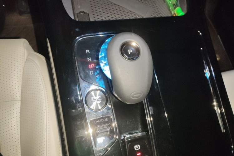 Used GAC Trumpchi E9 2023 E9 Master Model Gear Lever