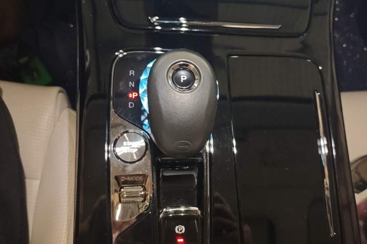 Used GAC Trumpchi E9 2023 E9 Championship Edition Gear Lever