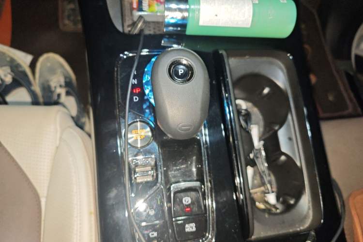 Used GAC Trumpchi E9 2023 E9 Master Model Gear Lever
