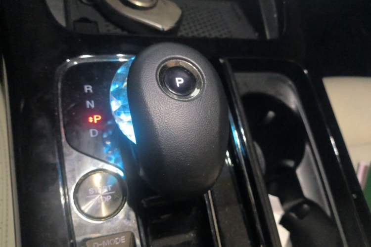 Used GAC Trumpchi E9 2023 E9 Master Model Gear Lever