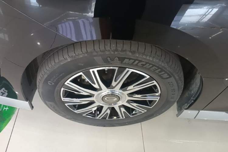 Used GAC Trumpchi E9 2023 E9 Championship Edition Left Front Wheel Hub