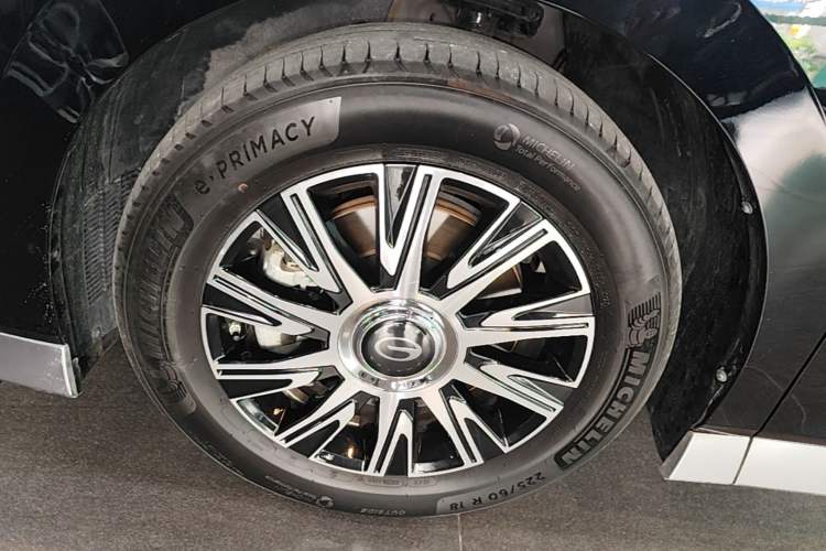 Used GAC Trumpchi E9 2023 E9 Championship Edition Left Front Wheel Hub