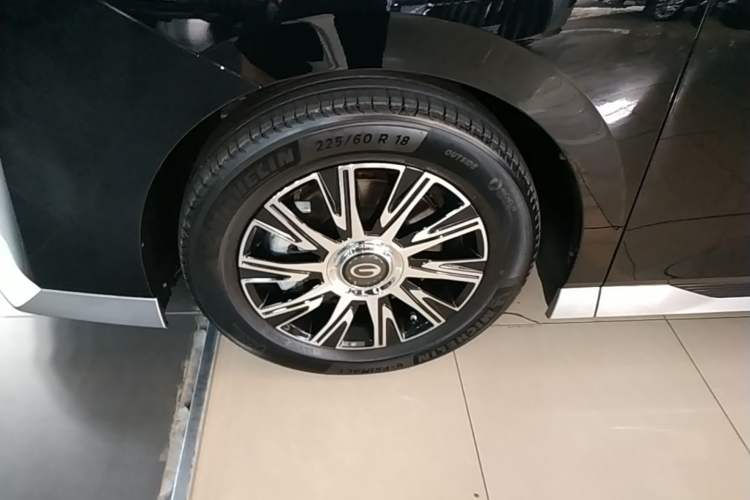 Used GAC Trumpchi E9 2023 E9 Championship Edition Left Front Wheel Hub