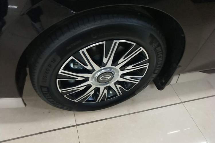 Used GAC Trumpchi E9 2023 E9 Championship Edition Left Front Wheel Hub