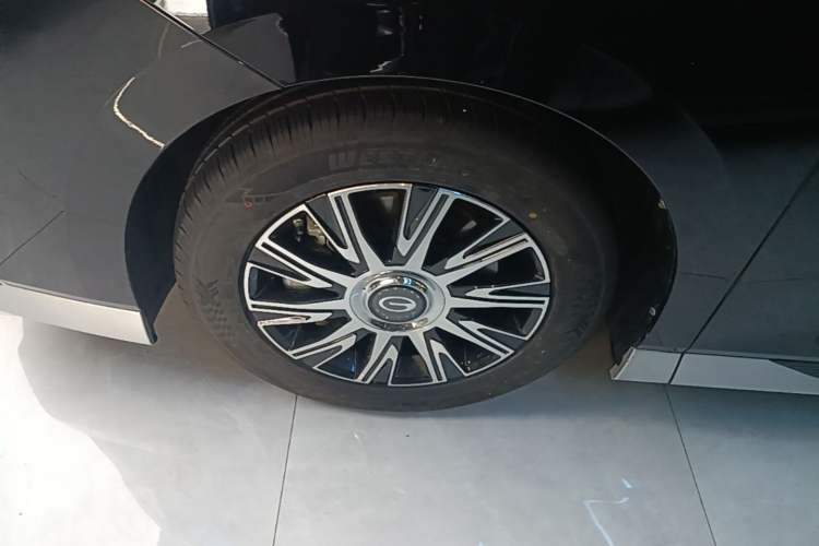 Used GAC Trumpchi E9 2023 E9 Championship Edition Left Front Wheel Hub