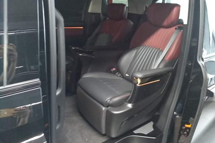 Used GAC Trumpchi E9 2023 E9 Master Model Left Rear Seat