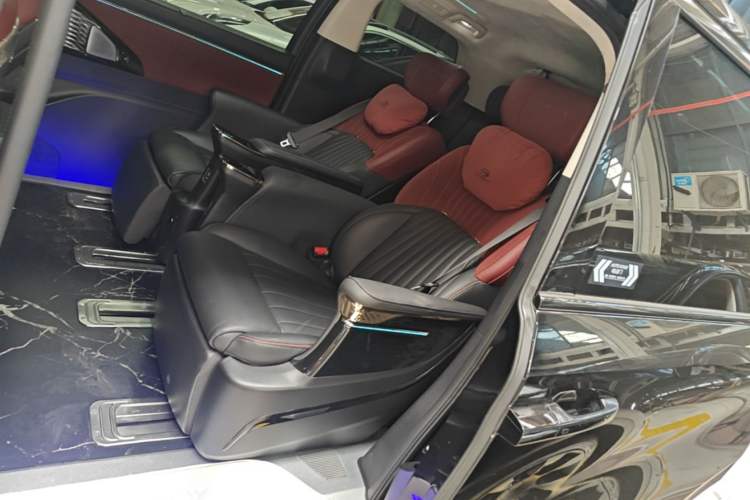 Used GAC Trumpchi E9 2023 E9 Championship Edition Left Rear Seat