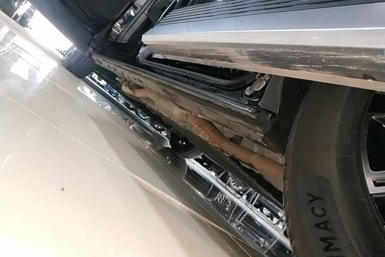 Used GAC Trumpchi E9 2023 E9 Championship Edition Left Side Sill